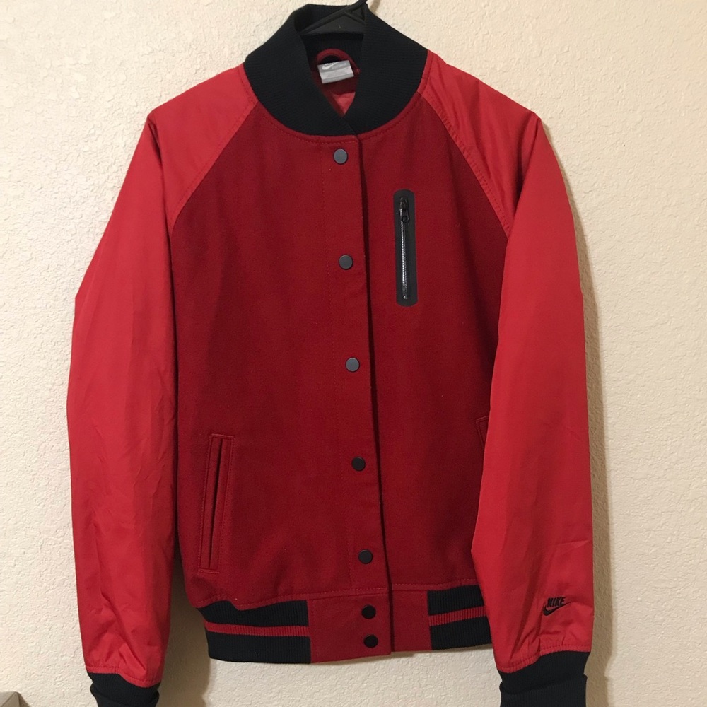 Nike Men’s Bomber Jacket Sz Medium